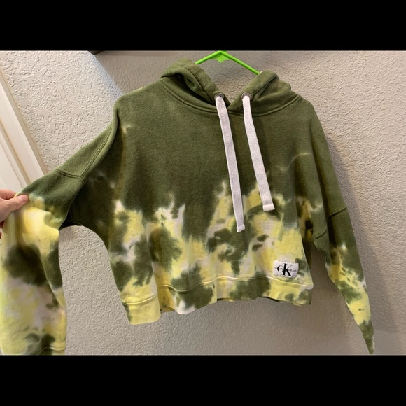 Calvin Klein sweatshirt - Picture 2 of 4